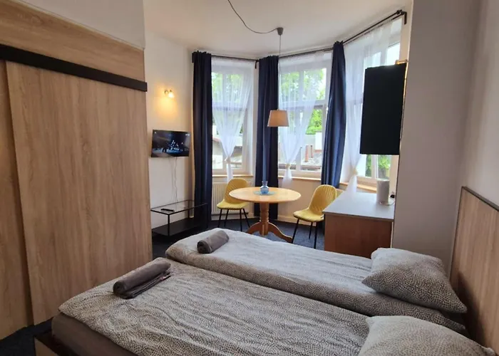 Havana Centrum Alojamento de Acomodação e Pequeno-almoço Sopot